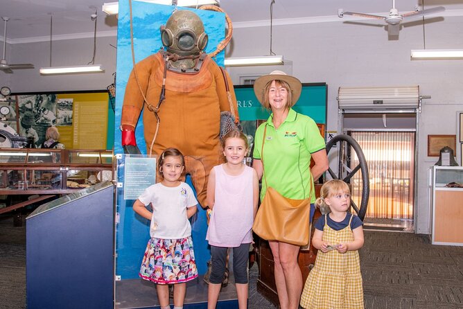 Broome Trio Afternoon Adventure: Brewery, Museum & Crocodile Park - Malcolm Douglas Crocodile Park: the big finish