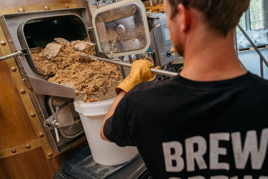 Bruges: Bourgogne des Flandres Brewery and Distillery Visit - Who will get the most from the $18 price