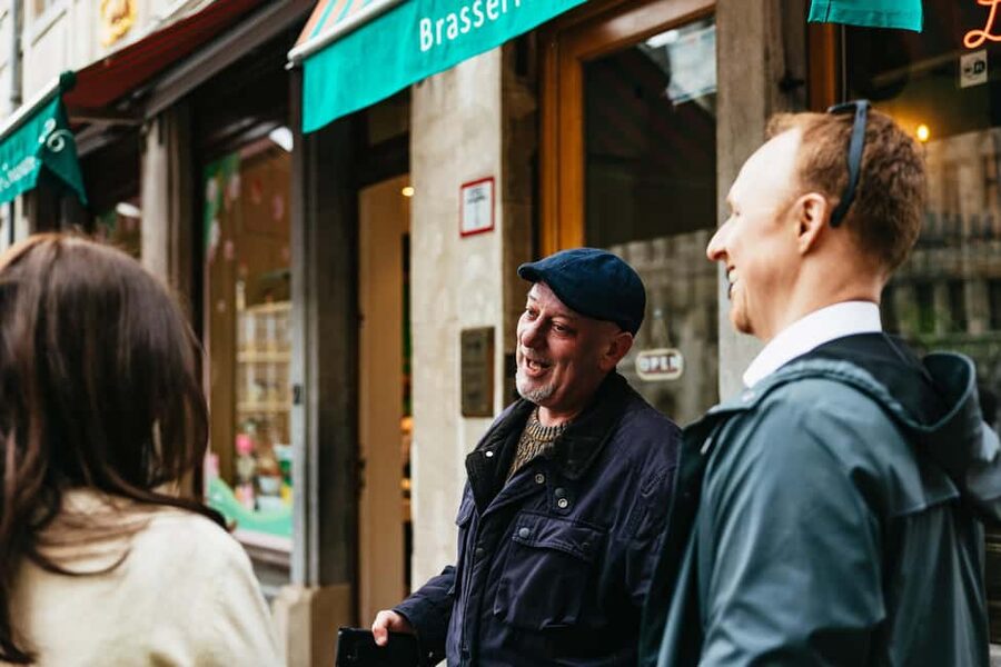 Brussels: Beer Tour with 6 Beers and 3 Chocolate Tastings - Practical advice for making the four hours work