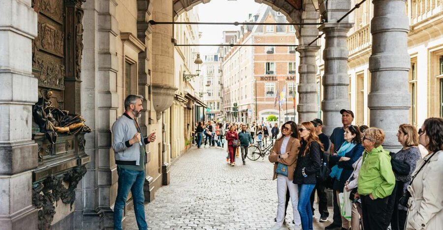 Brussels: City Highlights Walking and Tasting Tour - Why this works as a first Brussels activity