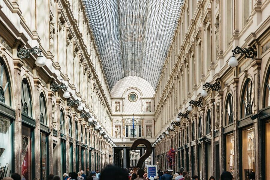 Brussels: City Highlights Walking and Tasting Tour - Grand Place, Brussels’ grand central room