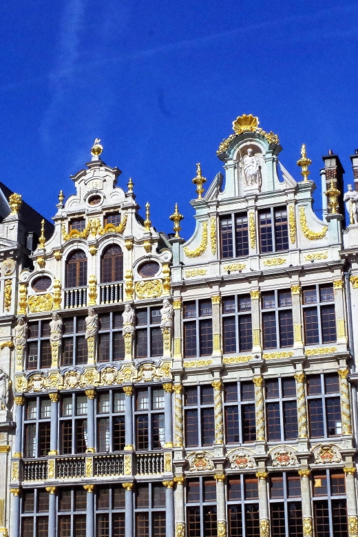Brussels: Walking Food Tour with Chocolate, Beer, & Waffles - Waffle or chocolate mousse to finish