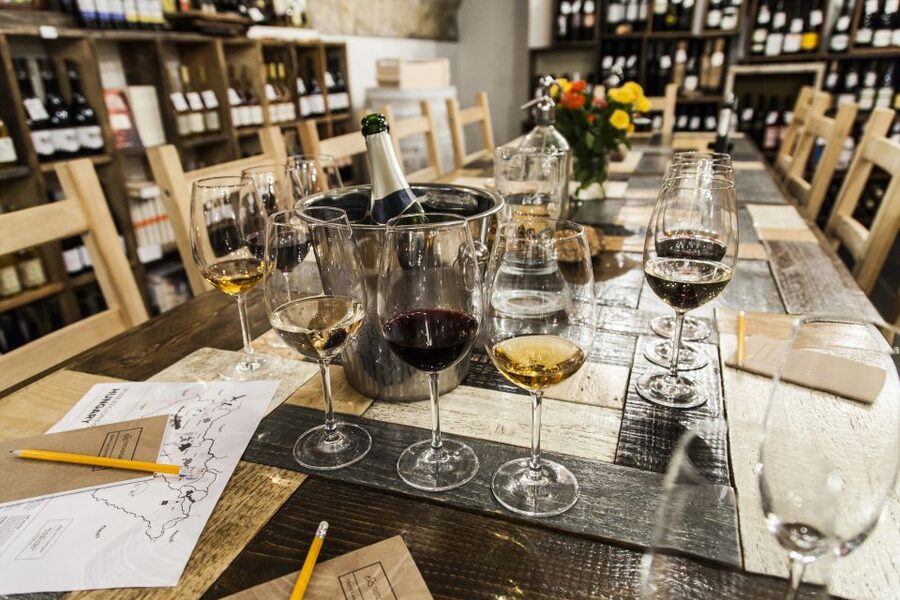 Budapest: Essentials of Hungarian Wine Tasting Class - Whites, reds, and unfamiliar Hungarian grapes