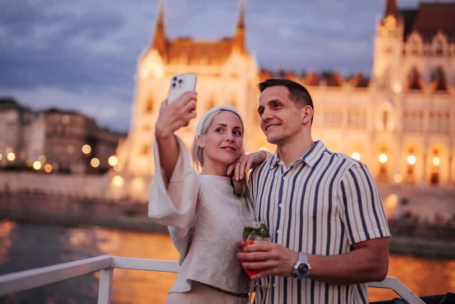 Budapest: Lotus Cruise with Unlimited Aperol and Prosecco - Key points to know before boarding
