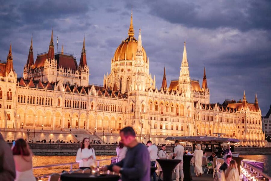 Budapest: Lotus Cruise with Unlimited Aperol and Prosecco - Open deck views and a warm indoor option