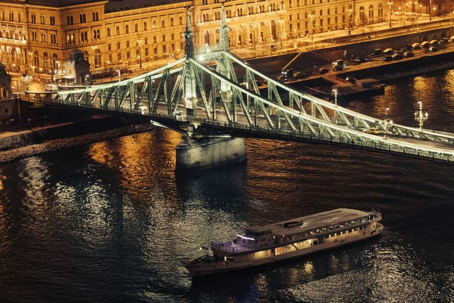 Budapest: Parliament Panorama Cruise with Törley Prosecco - Prosecco, International Days, and what is actually included