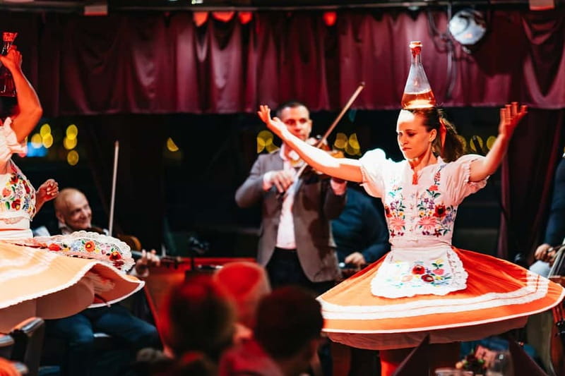 Budapest: Prosecco Dinner Cruise with Live Music - Window seats, photos, and where to sit