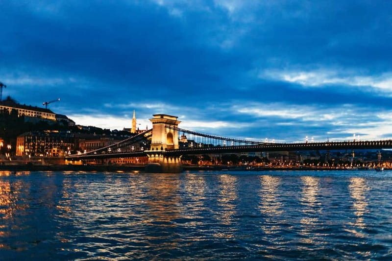 Budapest: Prosecco Dinner Cruise with Live Music - Is $107 a fair price?