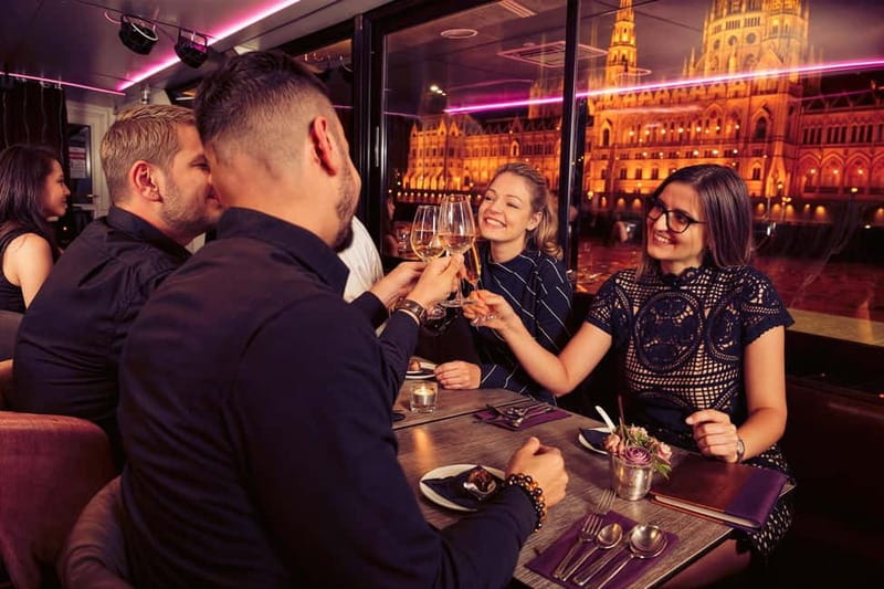 Budapest: Prosecco Dinner Cruise with Live Music - Who should book this evening?