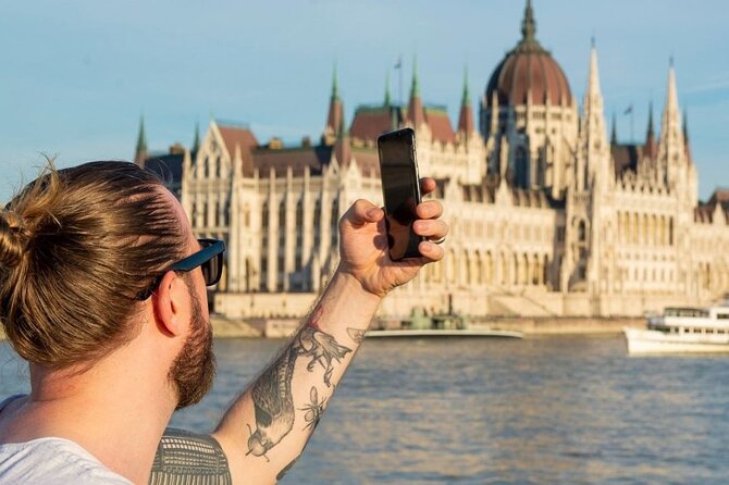 Budapest Sip and Sail Danube Cruise with Unlimited Prosecco - Budapest’s grandest sights from the Danube