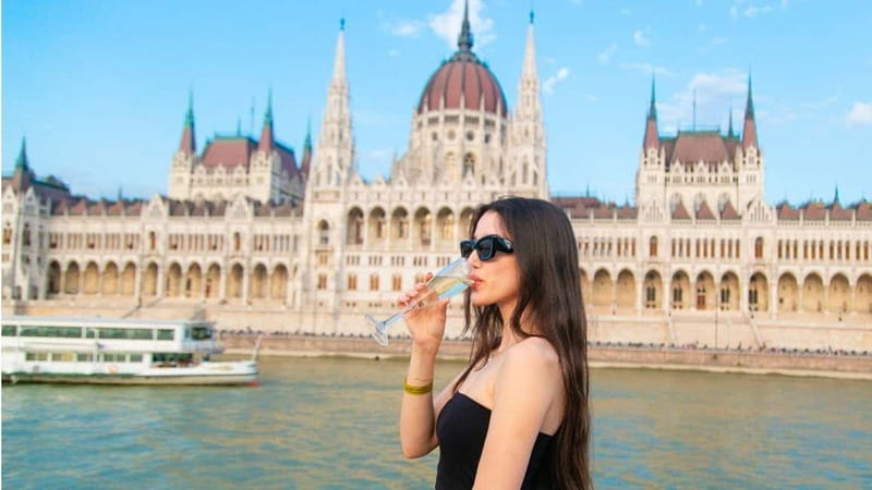 Budapest: Sip and Sail River Cruise with Unlimited Prosecco - What the Budapest Prosecco cruise is really like