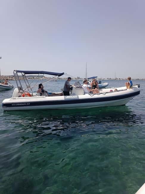 Cagliari: Devil's saddle boat tour, 4 stops and prosecco - The guides shape the experience