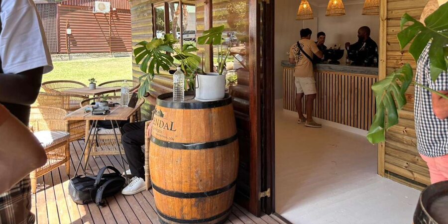 Cape Town: Stellenbosch Hop-On Hop-Off Tractor Transfer - Is $24 good value?