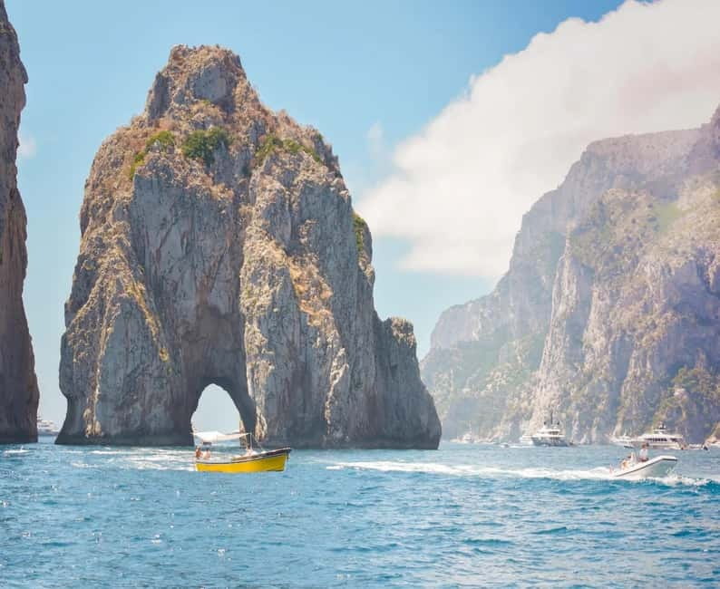 Capri: Scenic Boat Tour with Swimming, Limoncello & Snack - Key points to know before you book