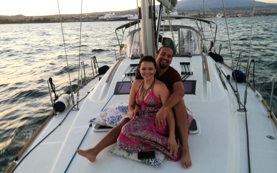 Catania: Guided Sunset Sailing Trip with Aperitif & Prosecco - Price and value for groups of up to 10