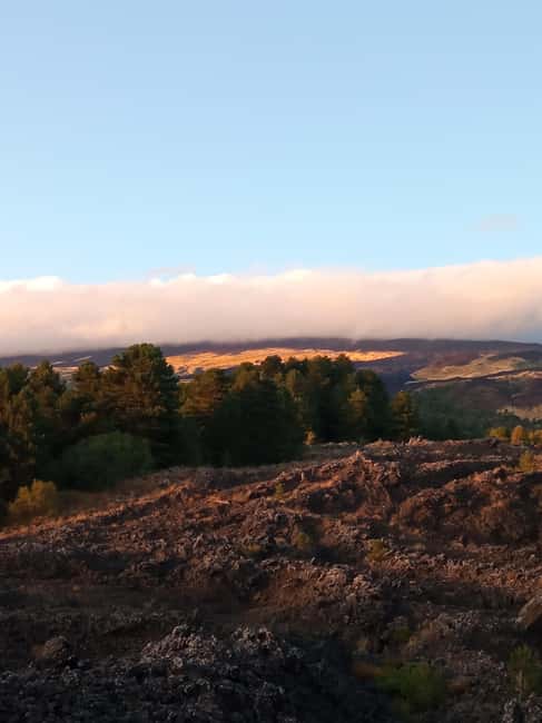 Catania: Mount Etna Sunset Trekking with Wine Tasting - Valle del Bove and Etna’s enormous volcanic bowl