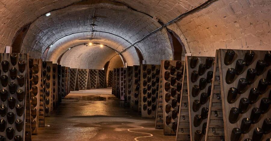 Champagne: Canard-Duchêne Champagne House Tour - Starting at Canard-Duchêne in Grand Est