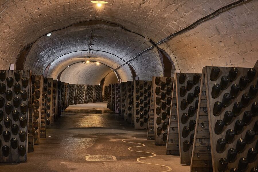 Champagne: Canard-Duchêne Champagne House Tour - How the one-hour timing works