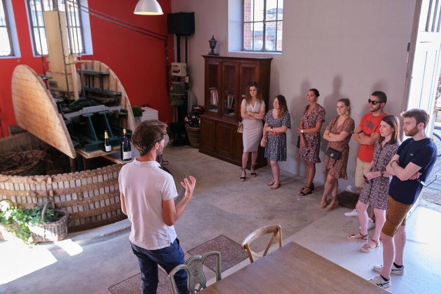 Champagne: Champagne Tasting Class with Lunch - How the three hours are likely to unfold