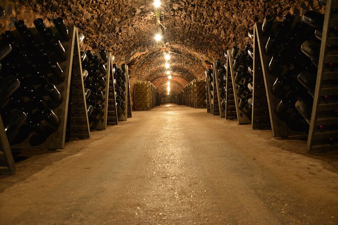 Champagne experience with a vintage van from Epernay - 3 hours - Oger and a working family Champagne cellar