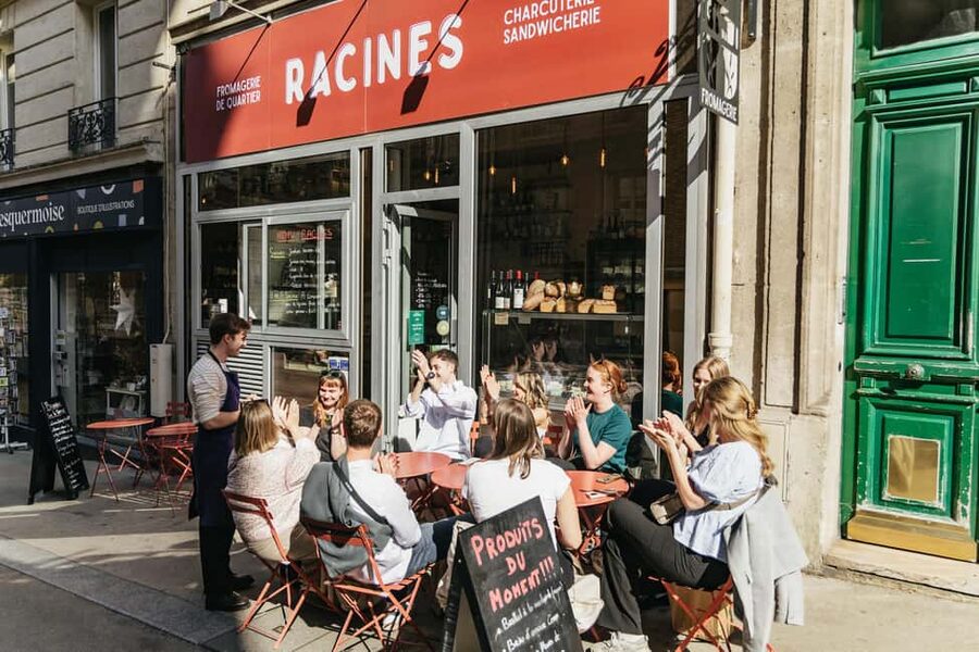 Cheese & Wine Tasting in Montmartre with Local Cheesemonger - A two-hour lesson in French taste