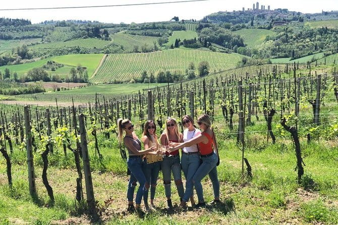 Chianti Wineries Tour with Tuscan Lunch and San Gimignano - The guides make the difference