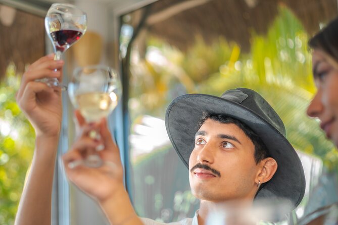 Chocolate Seaside Workshop & Wine Tasting - The guide can make or break the session