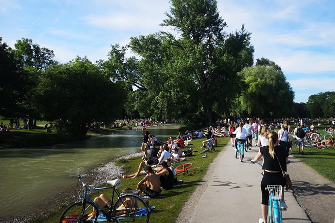 Classic Mike's Bike Tour daily @ 11.30 incl Beer Garden & Surfers - Finishing Near Isartor and the Hofbräuhaus
