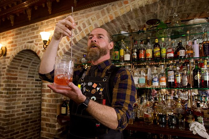 Cocktail Class in Congress Street Up - A cocktail lesson inside a Prohibition-era speakeasy