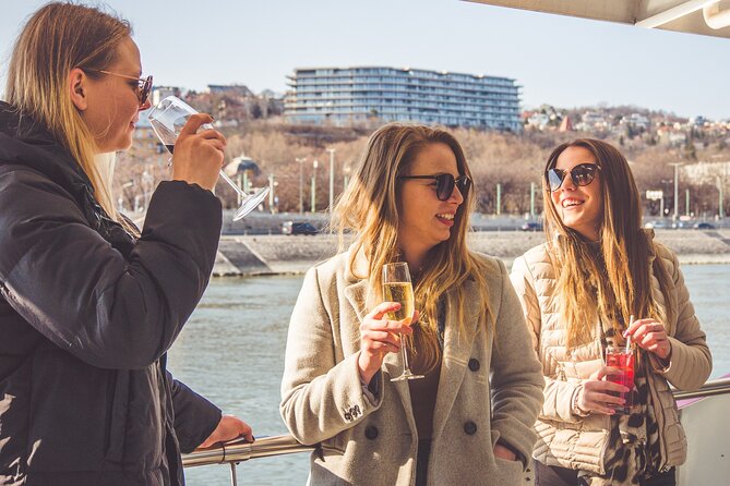 Cocktail Cruise and City Views on the Danube in Budapest - Buda Castle and the first grand river views