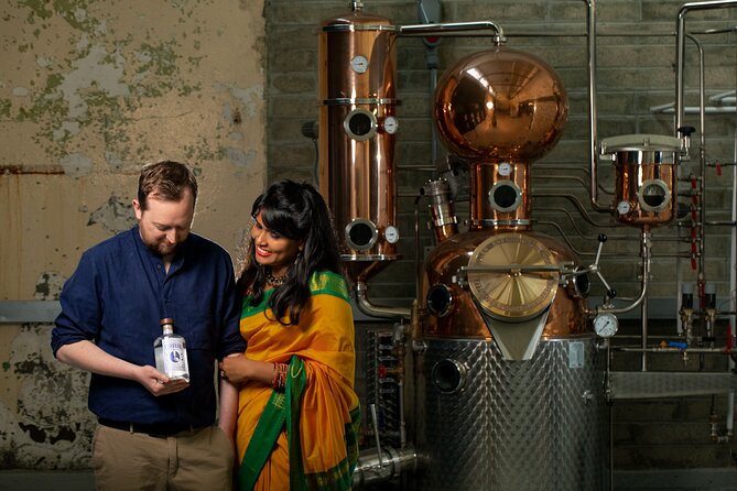 Cocktail Masterclass & Distillery Tour Combo - Learning the basics of cocktail balance
