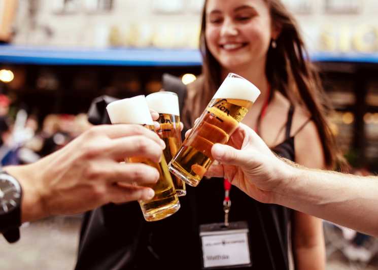 Cologne: Brewery Tour with 3 Kölsch Beer Tastings - Cologne beer culture in three small glasses