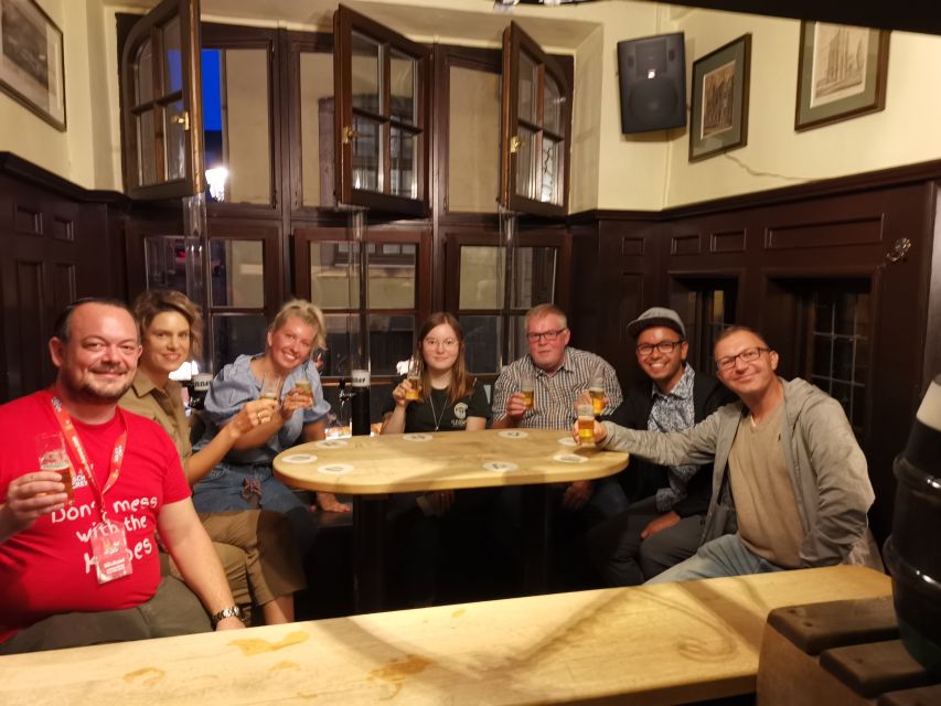 Cologne: Old Town Beer History Tour - Guides who make the evening work