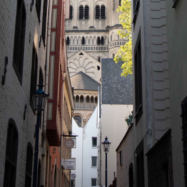 Cologne: Old Town Walking Tour inkl Brewery Visit - Three Kölsch beers in traditional breweries