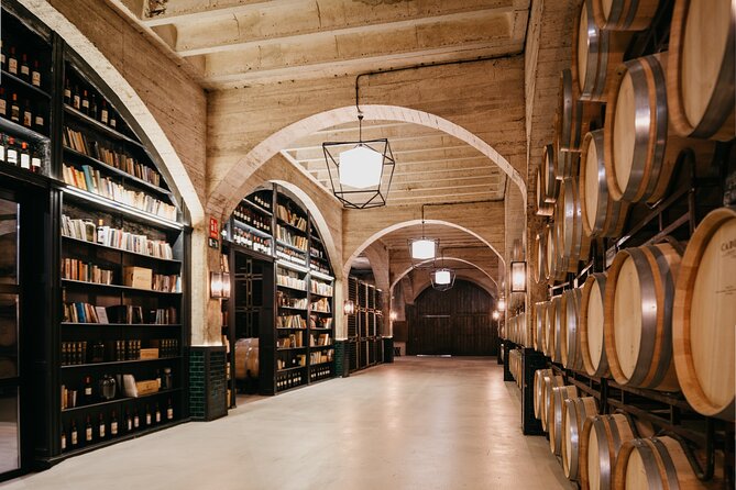 Complete winery experience: visit, tasting and traditional food - The wine tasting is spread through the visit