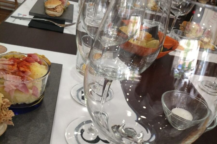 Córdoba: Local Wine Tasting Evening - Who will enjoy this Córdoba wine tasting
