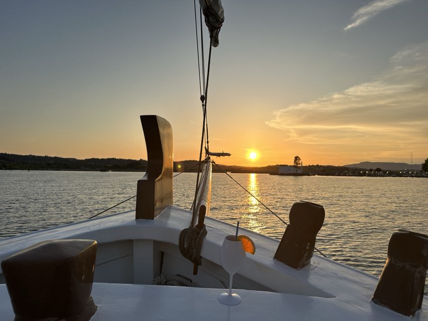 Corfu: Sunset Cruise on Classic Boat with Cocktails & Snacks - The old fortress and Corfu Town from the water