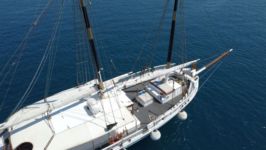 Corfu: Sunset Cruise on Classic Boat with Cocktails & Snacks - Cocktails, wine, beer, and Greek snacks