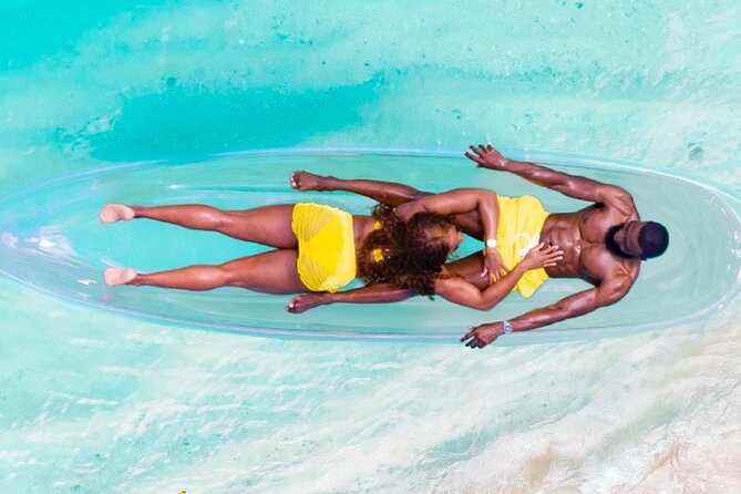Curacao Clear Kayak Photoshoot + FREE Videoshoot,Cocktails,Shots! - The people directing the poses