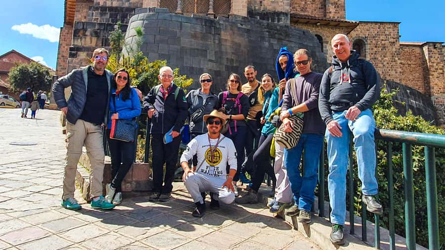 Cusco: Historic Walking Tour with Pisco Sour and Music Show - The luthier visit adds a human touch