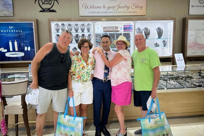Diamond Shopping Experience with Champagne - A private visit, with a possible service gap