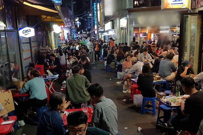 Drinking and Eating through the Alleys of Seoul - Practical tips before you go
