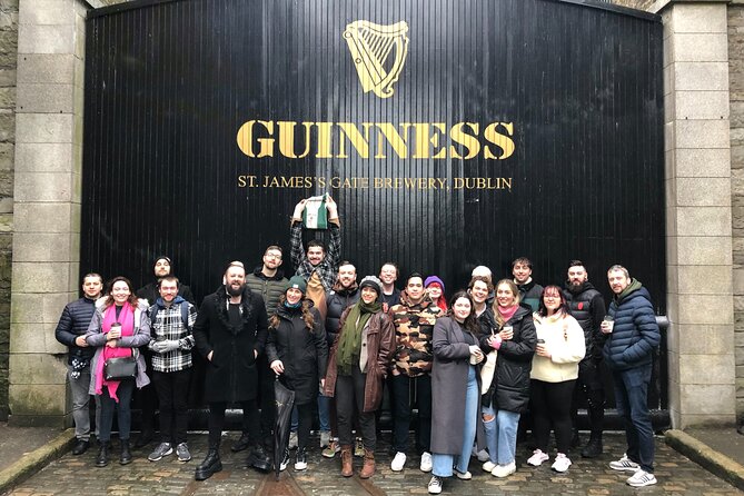 Drinks on Foot: Dublin Traditional Pub Tour - What makes the guide important