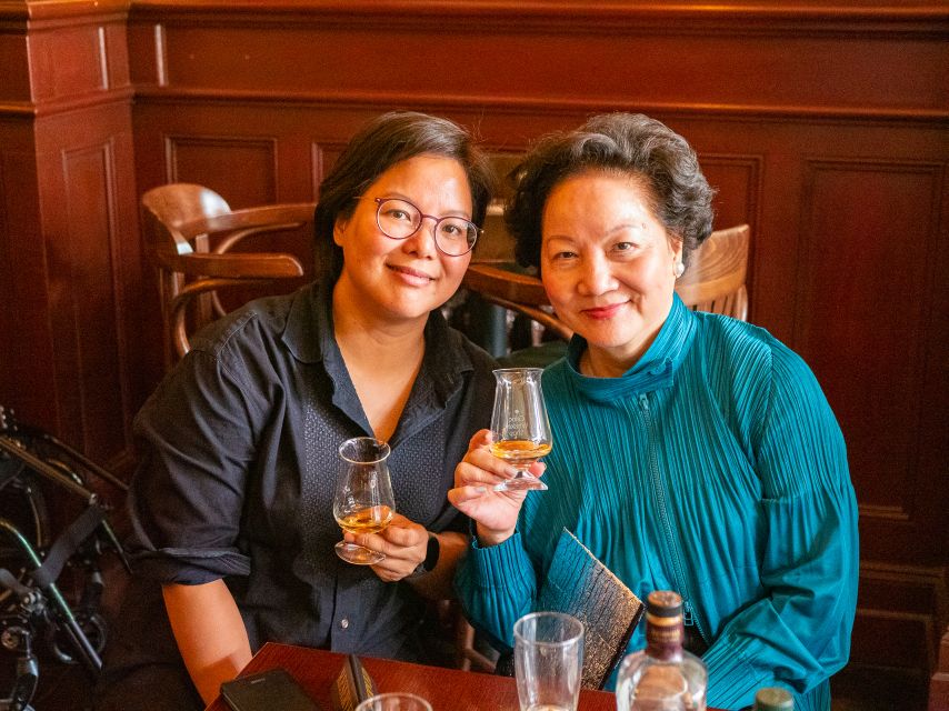 Dublin: 2-Hour Premium Whiskey and Food Tasting Tour - Starting at The Lincolns Inn