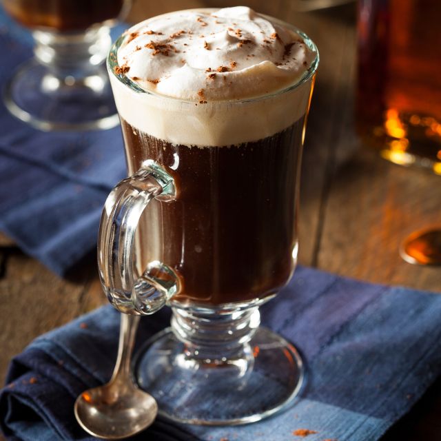 Dublin: Irish Coffee Masterclass at the Irish Whiskey Museum - Two stories behind one famous drink