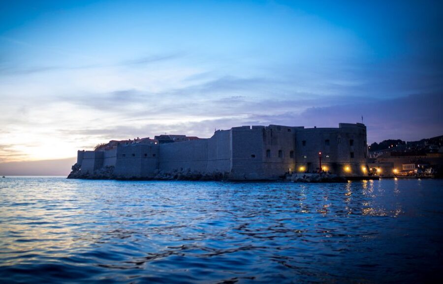 Dubrovnik: Panoramic Sunset Cocktail Cruise Around Old Town - Why this cruise works so well in Dubrovnik