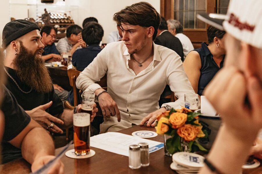 Düsseldorf: Altbier-Safari Beer Walking Tour - Schumacher at Im Goldenen Kessel