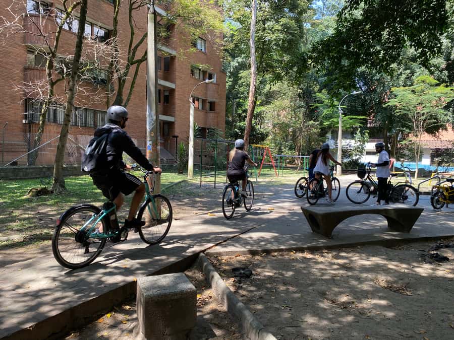 E-Bike City Tour Medellin with Local beer and Snacks - Plaza Botero and Medellin’s artistic center