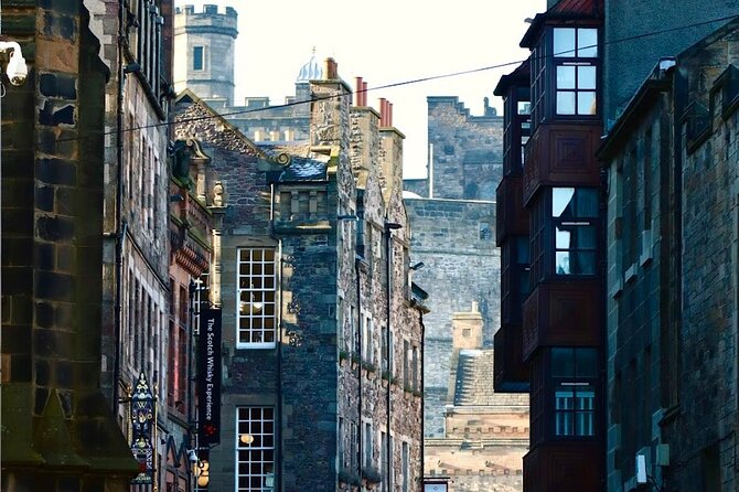 Edinburgh Food Tour with Scotch, Haggis, a Secret Dish & More - Who should book this experience?