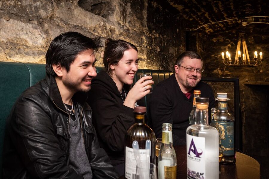 Edinburgh: Gin Tasting at Underground Venue - The evolution of gin, from Jenever to London Dry